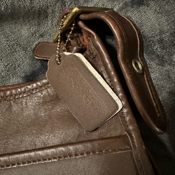 Coach Brown Leather Vintage Legacy Shoulder Crossbody Zip Top Bag Made In USA - Picture 10 of 13